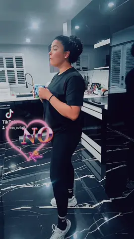 “Ella aprendió que nadie puede apagar la luz que Dios encendió.” #pazmental #amor #mentalhealthmatters #FYPシ #viral 