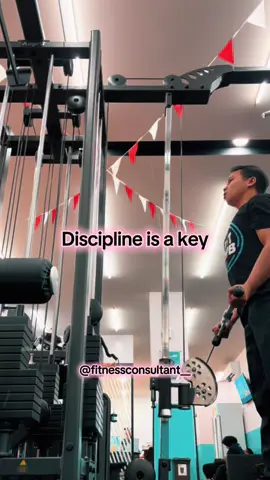 Discipline is a key #workout #bicepcurl #gym #getfitwithgym #gymworkout 