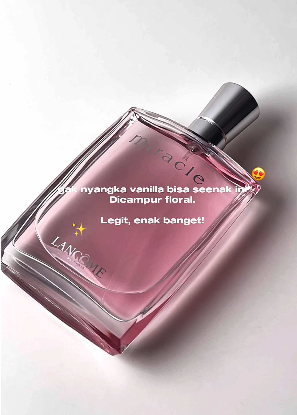 Wangi-wangi cewek lembut tapi hidupnya chaotic 😌💅 Mood langsung auto 100% 💖 #hazleofficial #hazleperfume #hazleparfum #hazle #parfumrekomendasi 