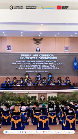 Selamat kepada empat Guru Besar dari FEB, FSM, dan FPIK UNDIP yang telah resmi purna tugas pada hari ini💐 Terima kasih atas dedikasi dan pengabdian mulia atas keberlangsungan ilmu pengetahuan di universitas dan masyarakat luas. Sehat selalu Bapak Profesor🌸 #undip #undipbermartabat #undipbermanfaat #diktisaintekberdampak