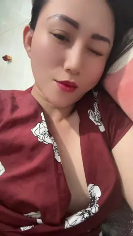 #u40 #me3con#trend  áo này kỳ ko có cúc 
