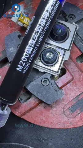 LANRUI M200 Camera Scratch Repair Fluid can easily cover scratches with black, quickly remove scratches, spots, stains on mobile phone camera lens, and repair corrosion damage caused by water ingress to the lens. Líquido reparador de rayones de cámara LANRUI M200 para teléfono móvil iPad. #lanrui #diyfixtool #camerarepair #scratchrepair #scratchremoval #mobilephonerepair #phonerepair #iphonerepair #phonerepairtools #phonecamera #camerascratching #camerascratchrepair #iphonecamera #PHONEFIX #CHINAPHONEFIX #camerarepairliquid #scratchrepairfluid