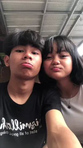 u g bs y😛🖕🏻#bucin #trend #couple #couplegoals #imoet 