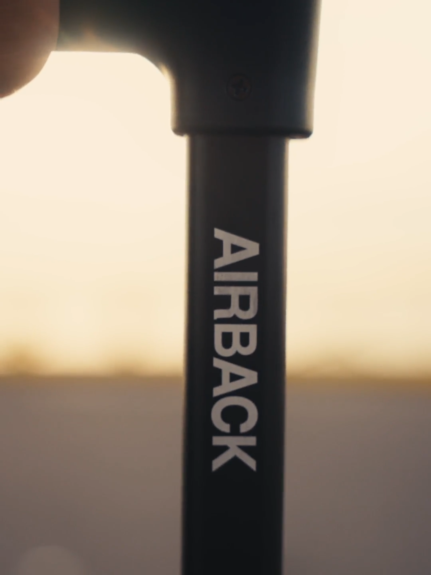 Freedom is the best carry-on 🦅 Airback packs 50% more, so you can bring more to life. 🧊 Heading to Iceland? Don’t forget to check CampEasy for your camper van! 🚐 #iceland #travel #TravelSmart
