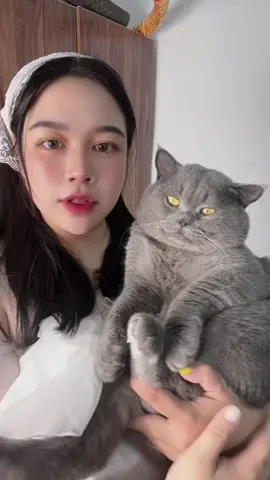 Mặt Mon kiểu : quay quài Thảo ơi, nhanh nhanh cho tau pate :))