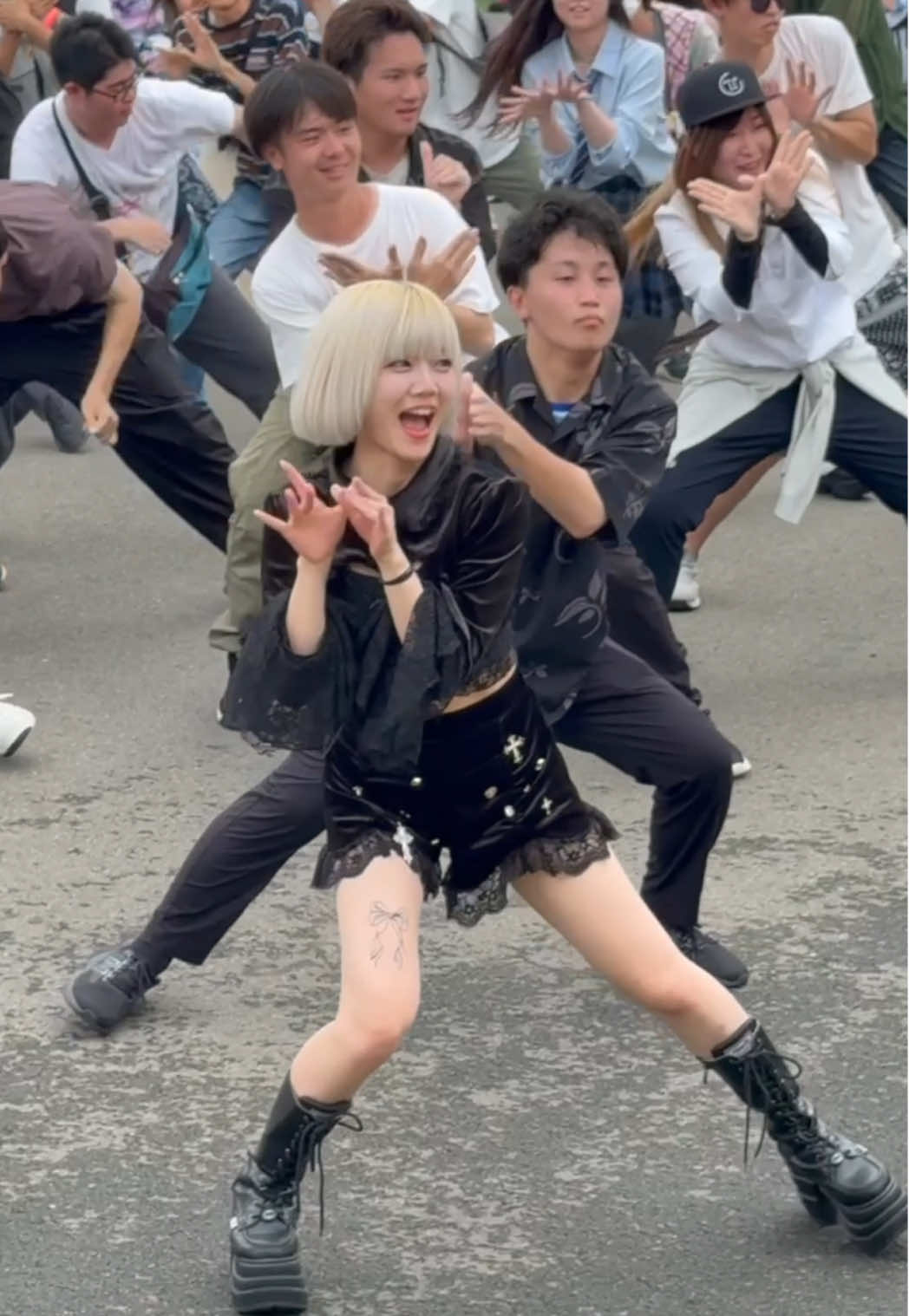 みんなでこれ踊るの楽しかったWWW #右肩の蝶 #ランダムダンス #踊ってみた 