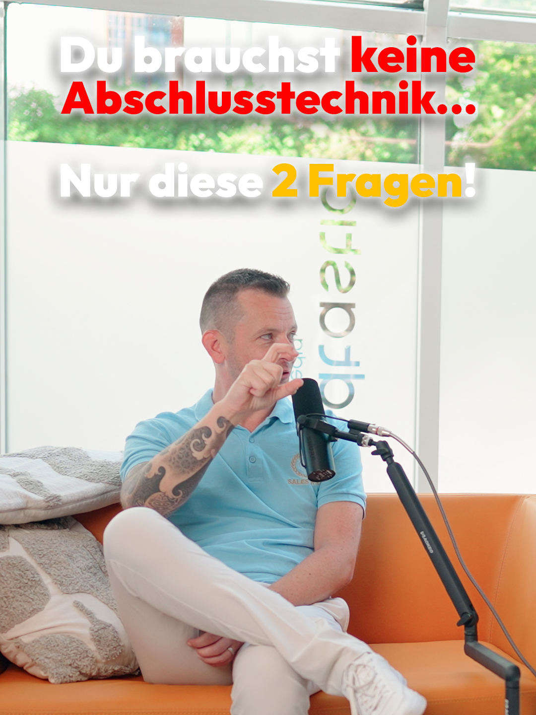 Viele Verkäufer versuchen komische Techniken um am Ende den Interessenten zum Kauf zu bewegen ...  Dabei kann es so einfach sein.  #sales #verkauf #tipp #selling #close