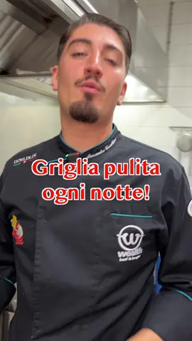 Lo sapevi che la griglia dorme in ammollo?😳