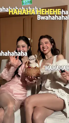 Đi ăn cưới phải mang chút quà cáp để không phụ lòng “bạn cũ” 🙄 #LAMOON #SynthChucNangLy #LÀMOON #EmXinhSayHi 