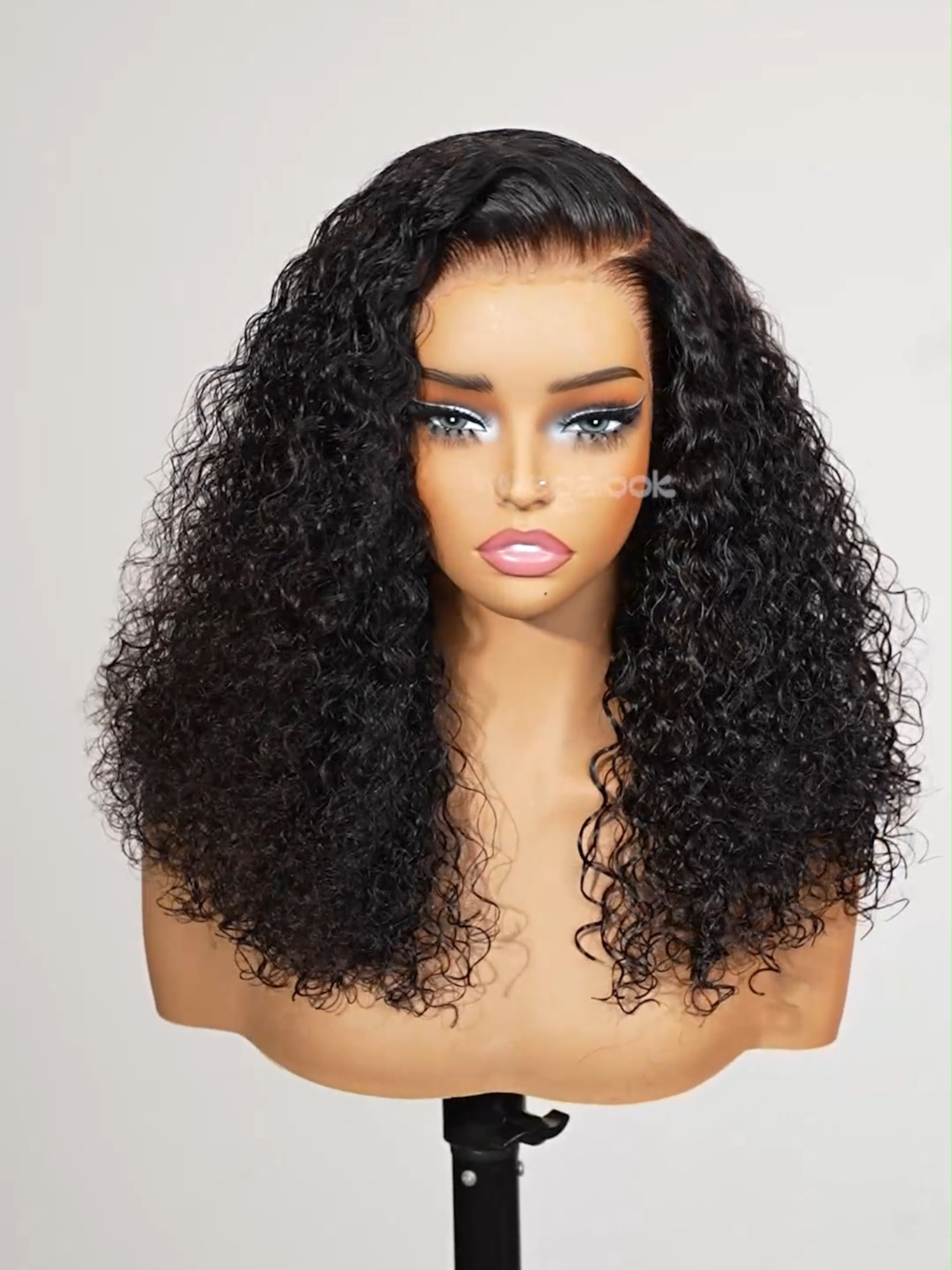 This bomb full curly wig is just too gorgeous🥰🙌 . ➡️Hair: 20 inches Curly 13x6 Three-Go™ Glueless Wig 👸Pretty: @jenifericn  #megalook #megalookhair #curlywig #13x6lacefrontwig #curls #wighair #wigstyle