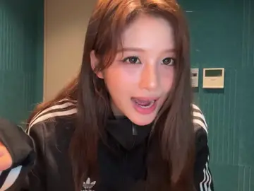 この可愛い生き物はなんですか#jyp #nmixx #kpop #sullyoon 