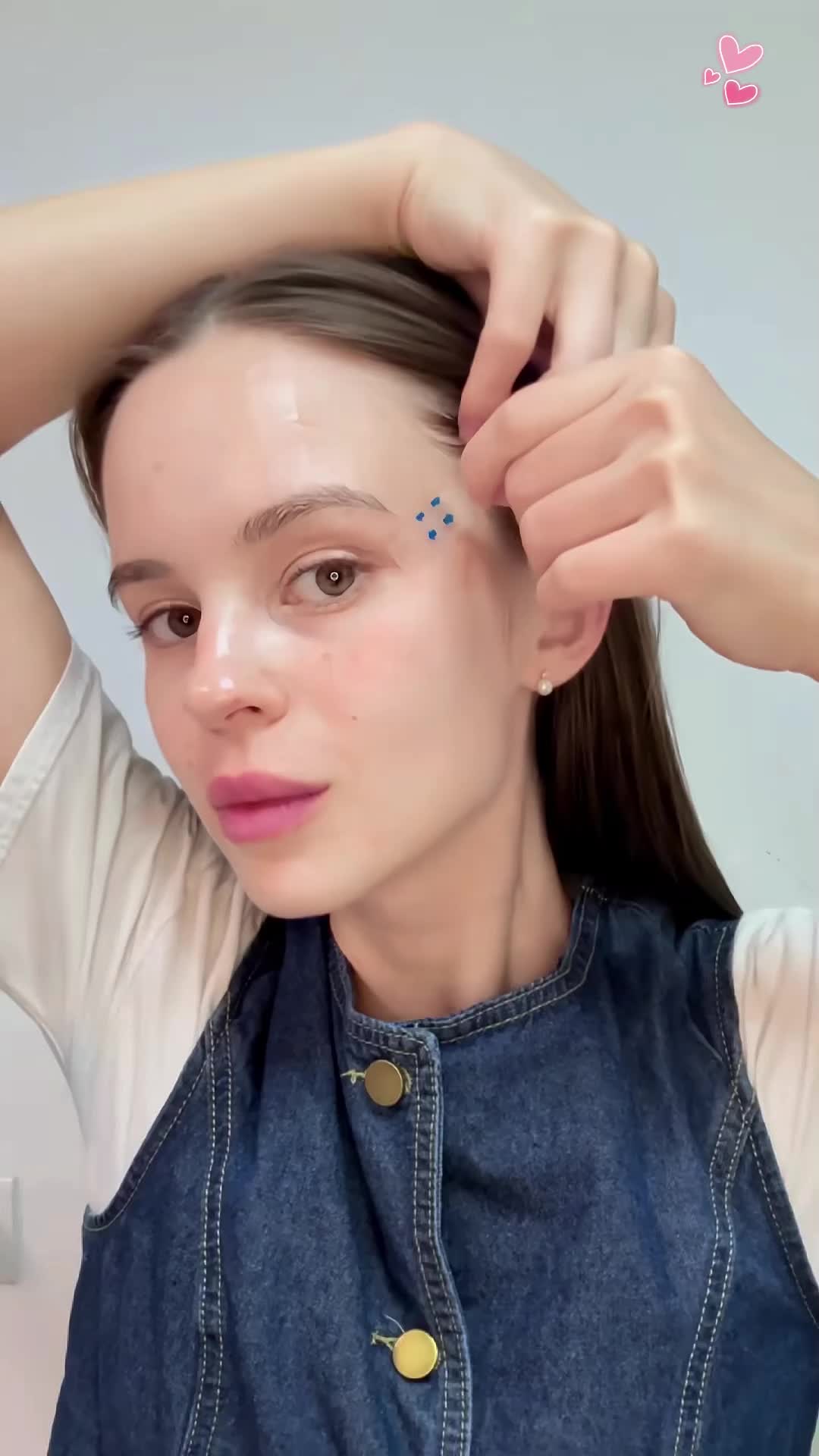#VShape magic! This face tape is unbelievable — visible slimming and face lift in an instant! #VLineHack #SlimFacePatch 