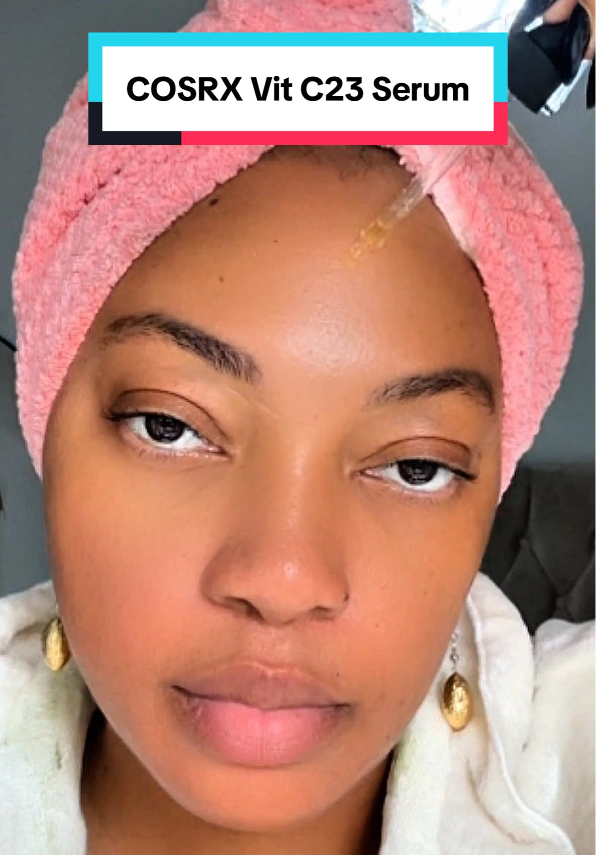 Love me my COSRX products. Beautiful brand, beautiful products. Link in yellow basket below. #VitaminCSerum #Cosrx #Hyperpigmentation #DarkSpots #Dealdrops 