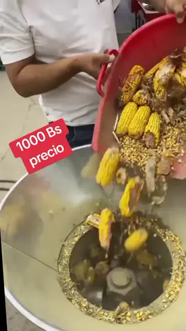 1000 bolivianos peletizadora. máquina para hacer alimentos para animales. Y tenemos muchas máquinas para emprendedores. puedes pasar a ver a nuestra tienda. la dirección hemos publicado en la página web. ingrese desde este perfil