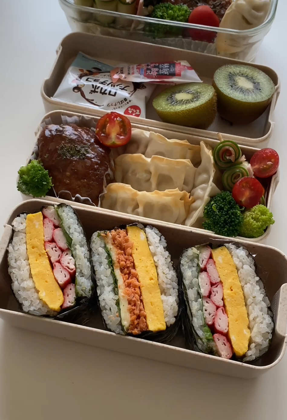 Packing lunch for my boyfriend after my night shift 🥱🍱 #asmr #lunch #lunchbox #satisfying #cooking 