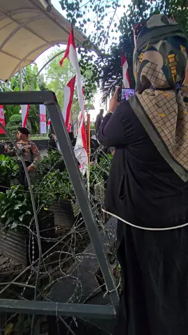 bupati pati setelah keluar dari gedung KPK di periksa berjam'jam lemes dedes dan gk bisa berkata kata.#bupatipati #pati #pativiral #demopati #kpk 