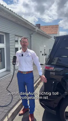 Mythos Nr. 2: die Reichweite & die Ladedauer vom ID. Buzz sind nicht praxistauglich ⚡️🔋🚎  Lasst Euch vom Gegenteil überzeugen!  💬 Bei allen Fragen rund um den ID. Buzz steht Euch Steffen Hiller jederzeit zur Seite: 📍AHG Volkswagen Nutzfahrzeuge Partner in der Weimarer Straße 71-75 in Gotha 📞Telefon: 03621 4504 157 📧E-Mail: steffen.hiller@ahg-online.de // [Energieverbrauch (kombiniert): 19,5-21,1 kWh/100 km; CO₂-Emissionen (kombiniert): 0 g/km; CO₂-Klasse: A] #idbuzz #elektroauto #gotha #thueringen #autohaus      