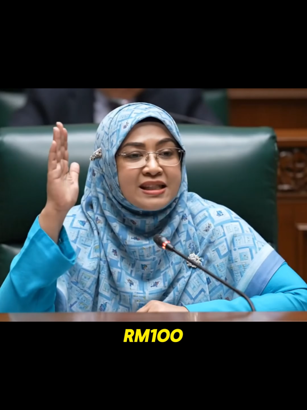 100 Tahun dulu memang cukup! 😉🙄 #veo3 #katakatamotivasi #videolucu #lawak #rm100 
