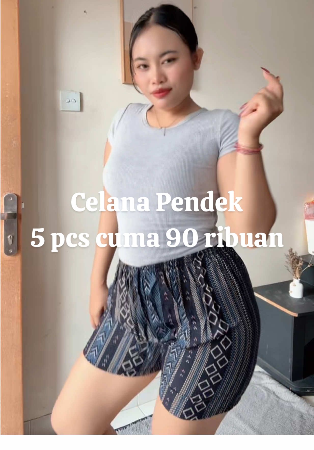 Celana pendek rumahan 5 pcs cuma 90 ribu guys, jangan lupa checkout #cekkerajangkuning #celanapendek #celanajumbo #bigsize #celanawanitamurah 