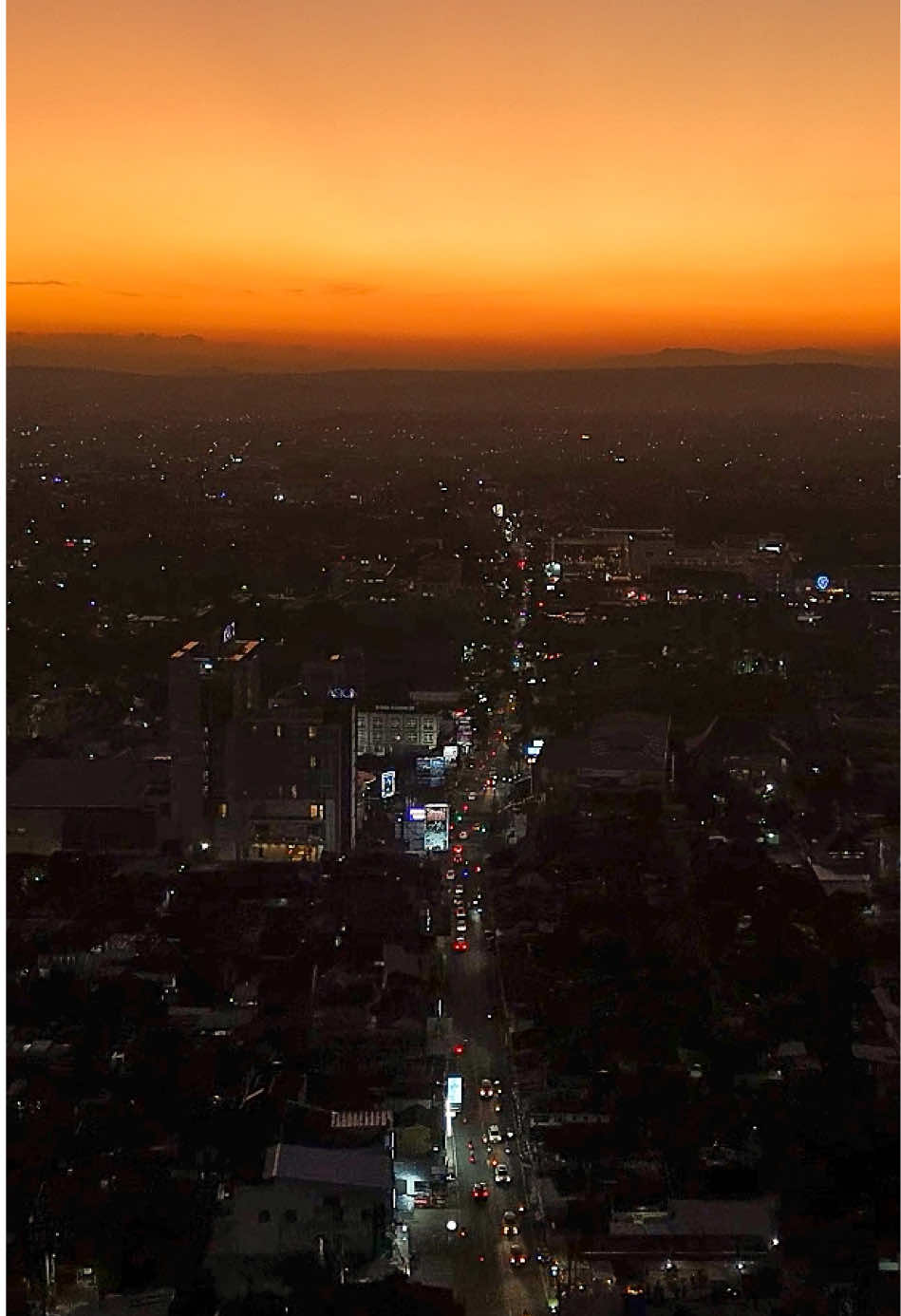 Purwokerto with its sunset. _ . . #indonesia #wonderfulindonesia #purwokerto #purwokertohitz #dji 
