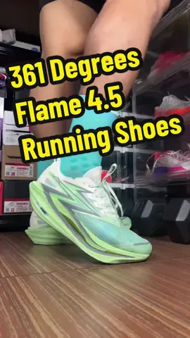 Road ready na with this 361 Degrees Flame 4.5 pero maulan haha. Epic! #runningshoes #361degreesflame4point5 #361flame4point5 #shoesforrunning 