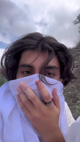 Song 🥺🎵@Sani🦋 #foryou #foryoupage #viralvideo #trendingsong #fyp 