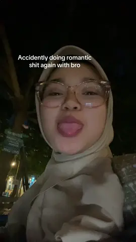 wanita ini lg