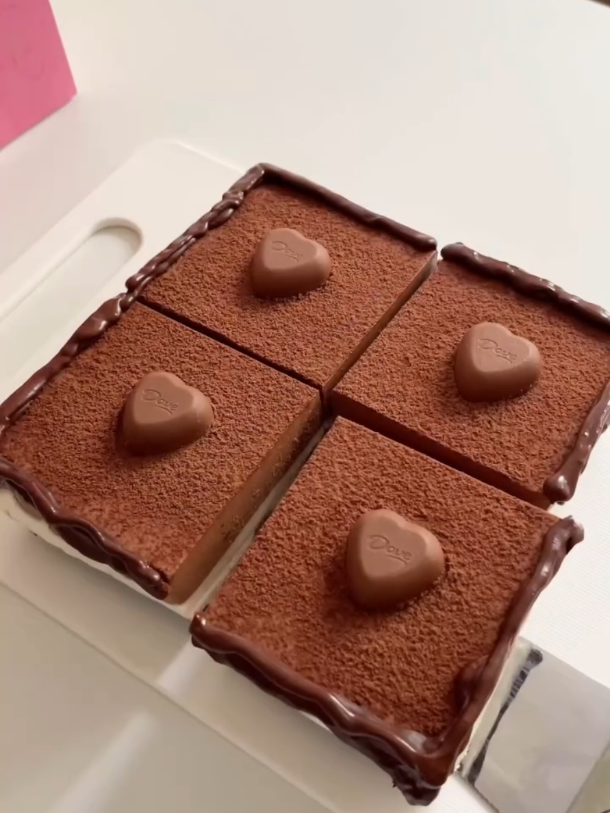 chocolate ice cream knocking up #asmr #food #dessert #chocolate #asmrfood 