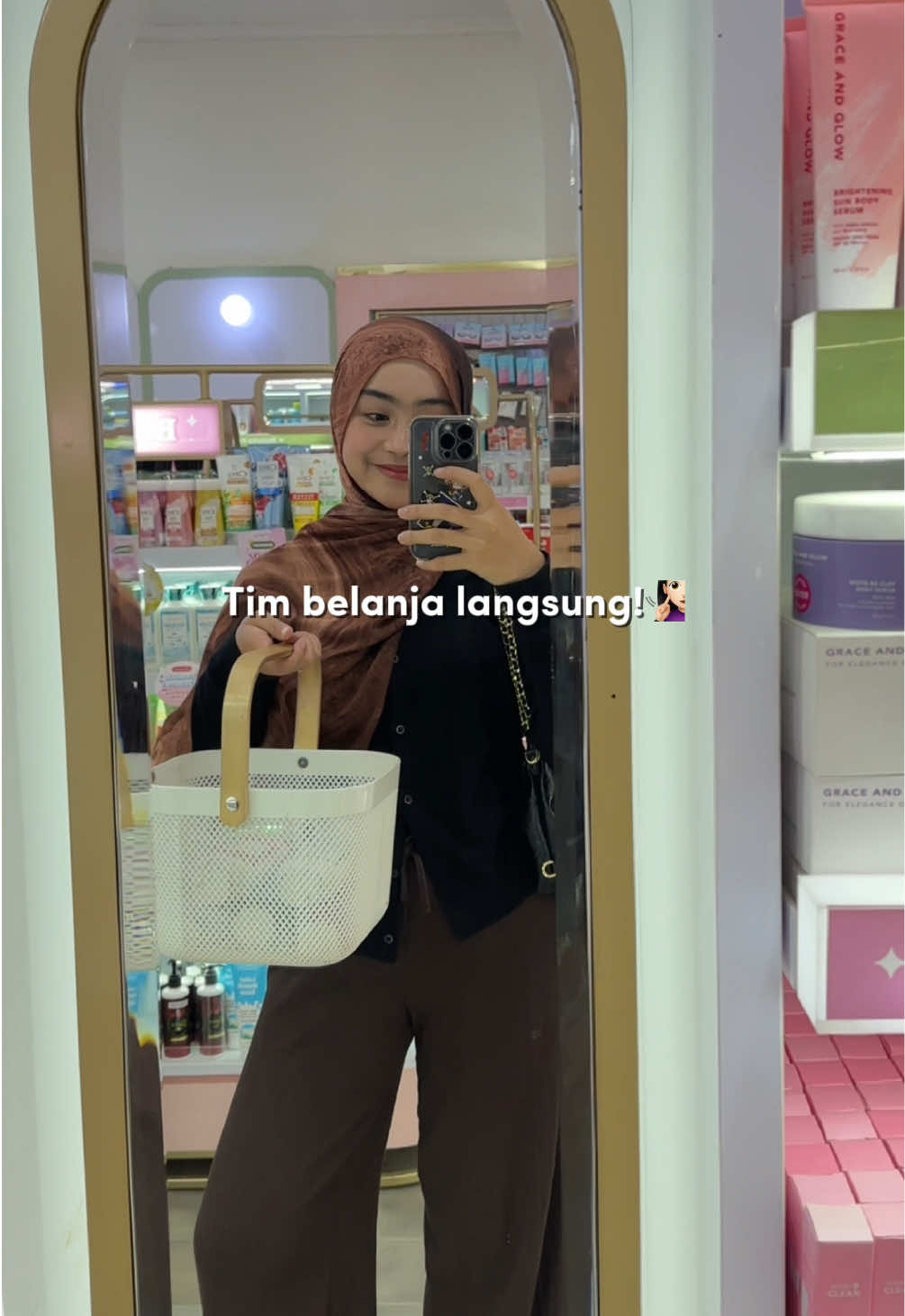 siapa yg lebih suka belanja langsung jugaa?!!👀 #slavina 