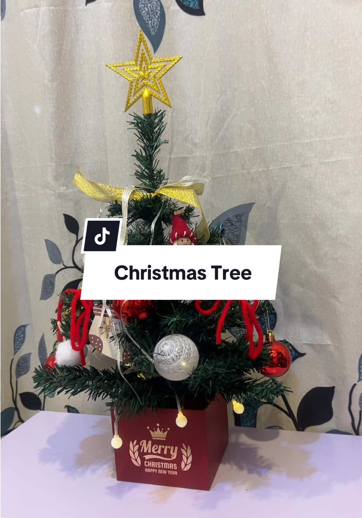 sobrang perfect jitong mini christmas tree sa table on office o room 🥰 #christmastree #minichristmastree #christmasdecor 