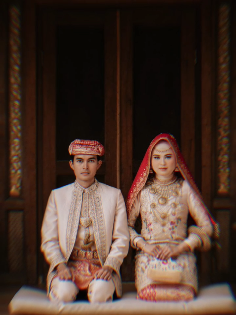 Pre Wedding Adat Minang yg super seru, cuma di Henni Adli Villa! 📸 by @andavisual #fyp #preweddingpadang #henniadlivilla #preweddingminang #CapCut 