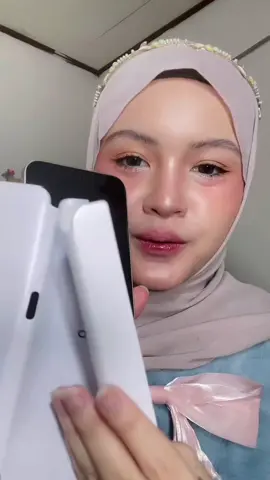 YEAYYY MY NEW PHONE!! OPPO Reno14 F 5G FEMININE🤩🩷  ga nyangka bakal se cantik ini warna pinky nya aaakkk🥹, tambah lagi kameranya yang super duper bagus banget dan stabil banget buat ngonten!!  dari 4 warna lainya, kalian mau punya yang mana nih??😗 #OPPOCampusID  #OPPOReno14Series #OPPOCampusInfluencer @oppocommunity.id @oppoindonesia