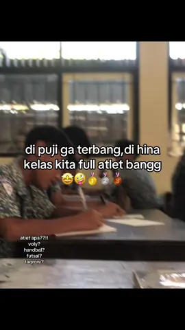 aduaduuu,ampun kakk camattt semuaaa kokkk😘😘😘 #atlet #atletabiz #voly #handball #futsal #taqrow #trend #trending #fyp #fypシ #4u #tiktokpelitfyp #bisinglah #banyakyapping 