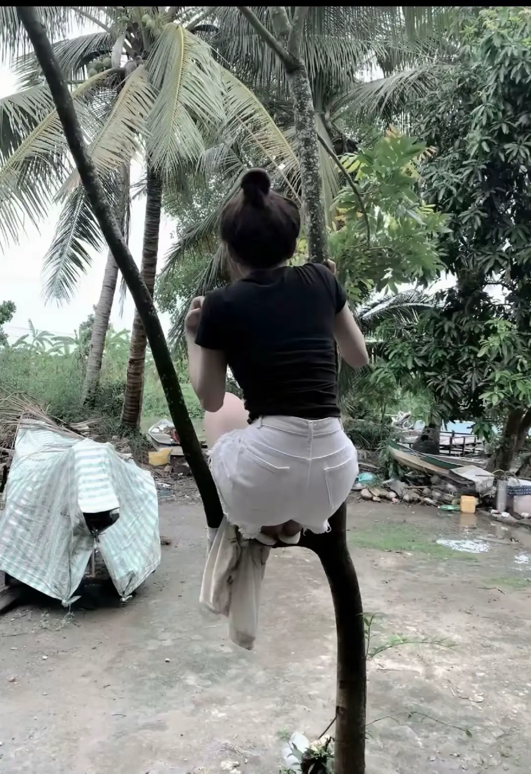 Giờ này anh đang ở đâu???  Để cho em phải ngồi đây ngóng chờ!!! #83sóctrăng 