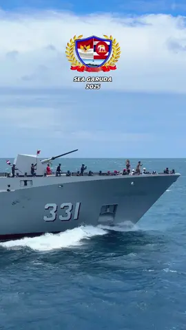 อินโดนีเซียจัดเต็ม 🇮🇩💂🏼😊 #มาแรงในtiktok #เต้นหัวเรือ #เรืออินโดนีเซิย #เรือหลวงภูมิพลอดุลยเดช #เรือรบไทย 