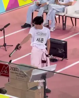 3 jagoanku juga nih ikut lomba pistol shooting walaupun mereka kalah dan nggk dapat medali it's okay yahh sayangku aku tetap bangga banget dan kalian juga bertiga pada hebat hebat lohhh😍🥰Insyah Allah tahun depan semoga ada lagi lomba pistol shooting dan kalian bisa menang tetap semangat terus sayang sayangku aku disinih selalu mendukungmu love you🥺🫶 #nctwish #diisac2025 #nctzen #sijueni🌱 #bismillahfyp 