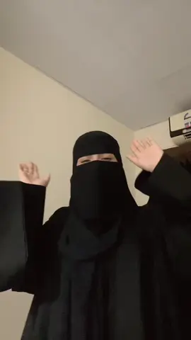 💃 😟