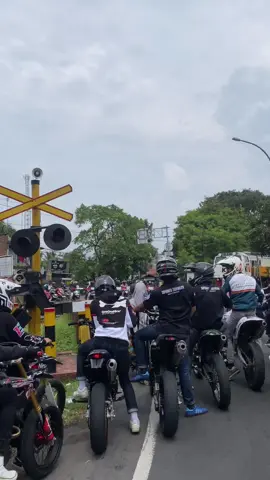 Ayo dek ikut ga?