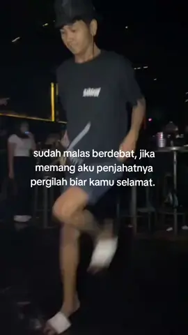 q Iki penjahat e..