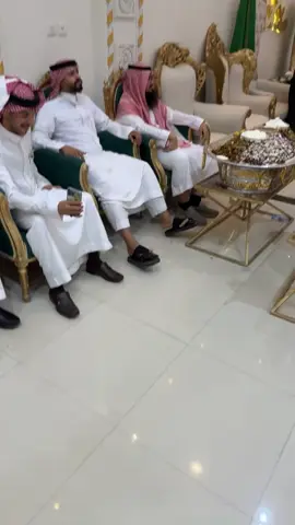 Arabic People funny dance 😂😂