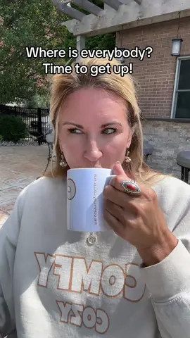 Time to start your day!  Grab a coffee and let’s get COMFYcozy!  Check link in my bio for your favorite COMFYcozy sweatshirts and coordinating coffee mugs!  #coffeelovers #comfycozy #sweatshirt  #coffeemug #goodmorning
