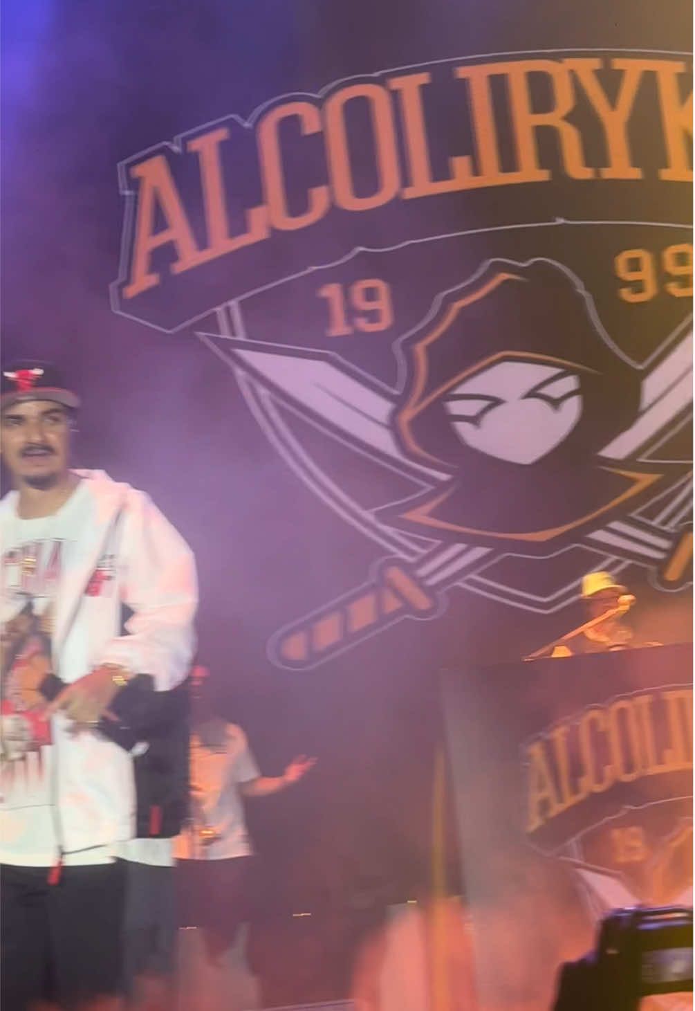 La buena manada de neas🥷🏻  @ALCOLIRYKOZ⚔️ #mujerdivina #alcolirykoz #salsa #rap #ninjAZ 