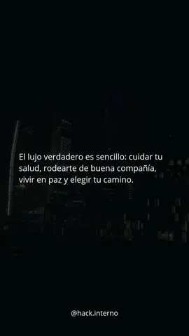 ✨ El verdadero lujo no está en lo que compras, sino en lo que vivís: tiempo, salud, paz mental, buena compañía y libertad. 🌱 👣 Recordá: la riqueza real empieza dentro de vos.  Motivate a seguir adelante y no parar. Disciplina y compromiso. Sígueme para más contenido que te ayude a reprogramar tu mente y construir con propósito. #motivacion #motivacional #bienestar #libertad #paratii 