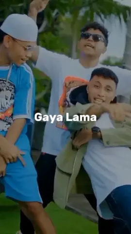 Adu ade Nona' ee 🤩  • 🎶Gaya Lama • 𝙎𝙪𝙥𝙥𝙤𝙧𝙩 & 𝙁𝙤𝙡𝙡𝙤𝙬 _ @zona_musik42 ______________________________ #gayalama #viral #lagutimur #trending #musiktimur 