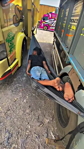 uwes koyo uwong ora kanggo gawe sedino utoh mor tura turu molat molet rono rene koyo kadal😩🤣😁 #semangatpejuangnafkah❤ 