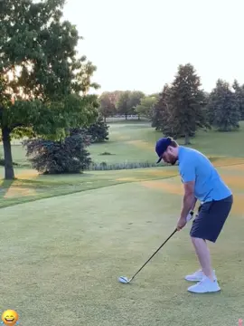 Failed golf shot😂😂😂#fouryou #usa #viral #golf #golftiktok 