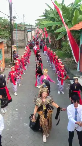karnaval LEGUNDI-KRIKILAN Driyorejo Gresik menyala RT,17