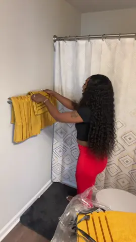 she’s a grown women who’s decorating her bathroom 🤌🏾🤌🏾😅 #bathroommakeover #towels #bathroom 
