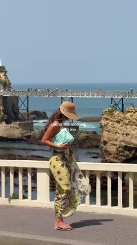 Spend the morning with me in a French beach town 🌊 #morningvlog #morningroutine #summermorning 