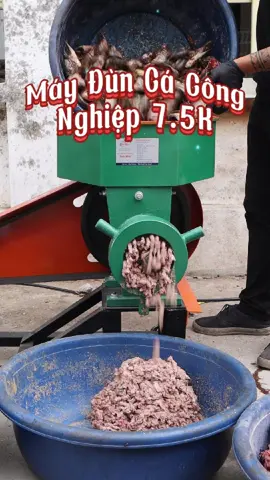 Đừng bỏ phí xương đầu cá, xương gà, xương lợn, hãy xay nhuyễn chúng làm thành thức ăn chăn nuôi #binhquangroup #maynongnghiep #cokhibinhan #channuoi #maynghien 